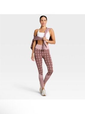 NWT All In Motion “ski” Patterned High-Waist Leggings - Pink 7/8. Slim fit